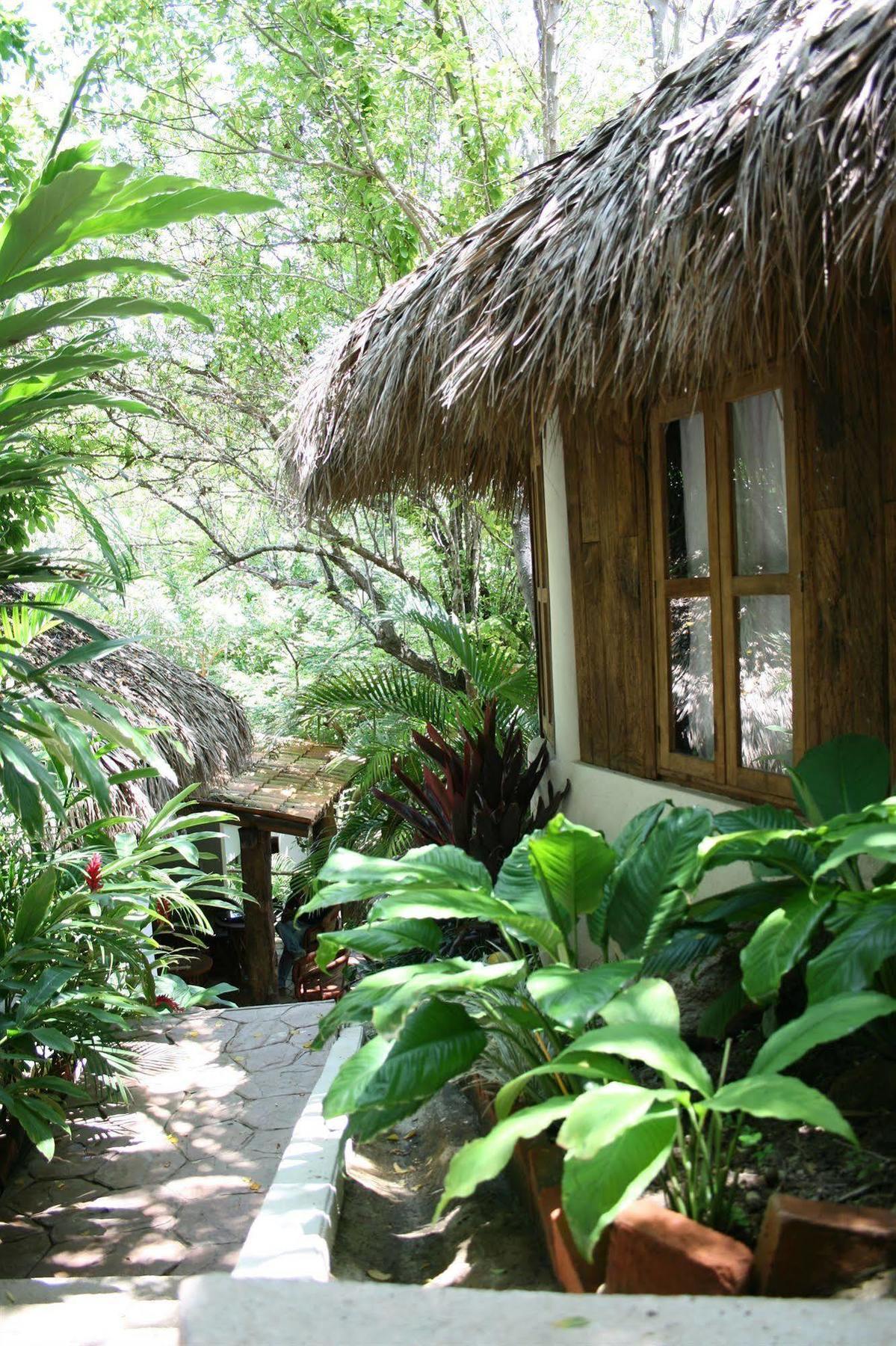 Cabanas Biuzaa Hotel Zipolite Exterior foto